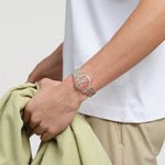Swatch Turner's Scarlet Sunset Montre Unisexe à Quartz SO28Z700