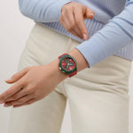 Swatch CRIMSON FOLIAGE Montre Unisexe à Quartz SUSG410