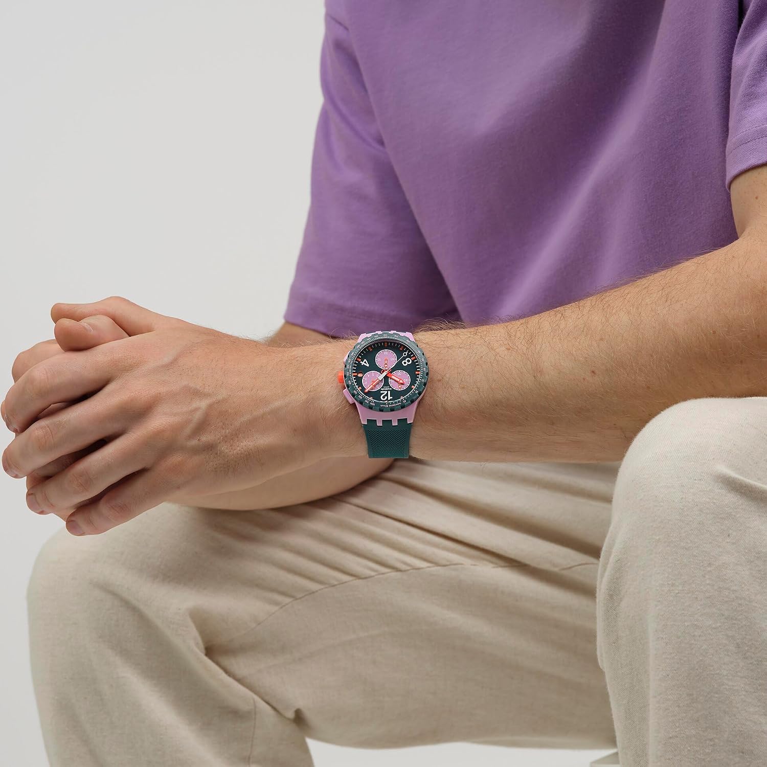 Swatch Chrono Essentials Montre Unisexe à Quartz SUSP400