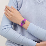Swatch Essentials Montre Femmes à Quartz LV122