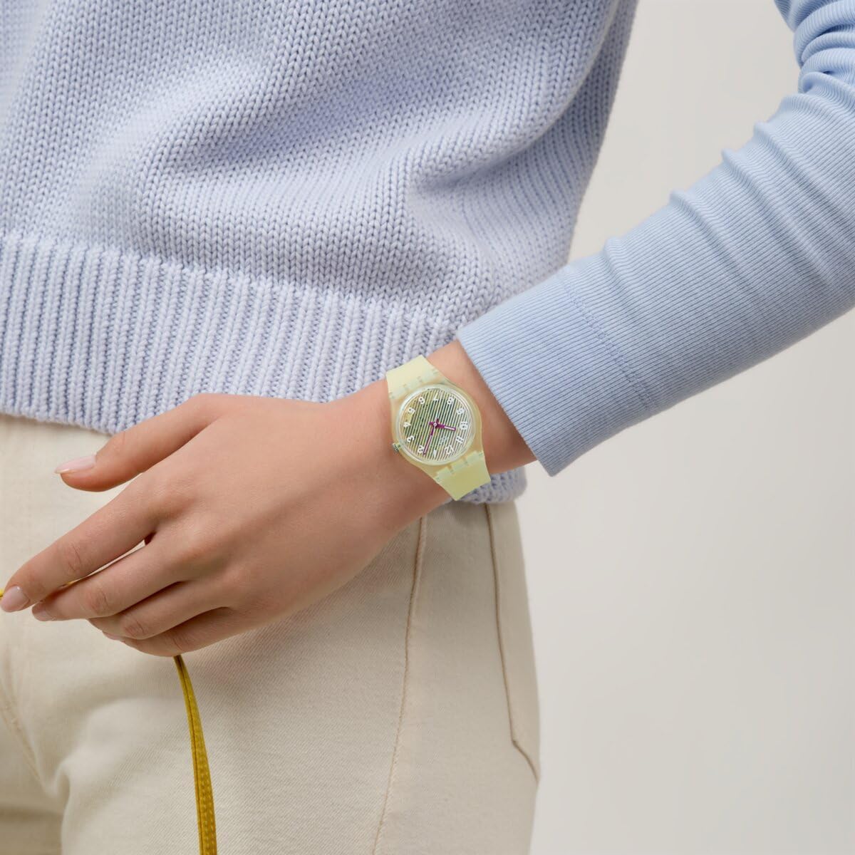 Swatch Gent Essentials Montre Unisexe à Quartz SO28J102