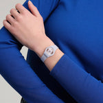 Swatch Lilac Lightness Montre Femmes à Quartz LV121
