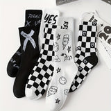 Pack of 7 Pairs of Women's Fashion Socks - Mid-Calf Model in Black and White Checks