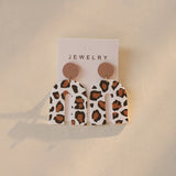 1 Pair of Romantic White Valentine'S Day Holiday Style Leopard Print Acrylic Drop Earrings for Women Music Festival Party